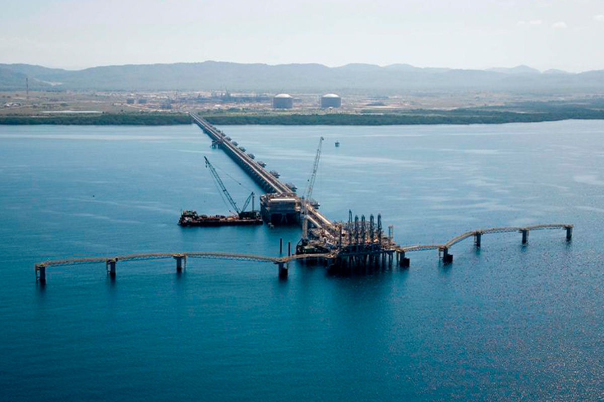 Clough is awarded PNG LNG Jetty image